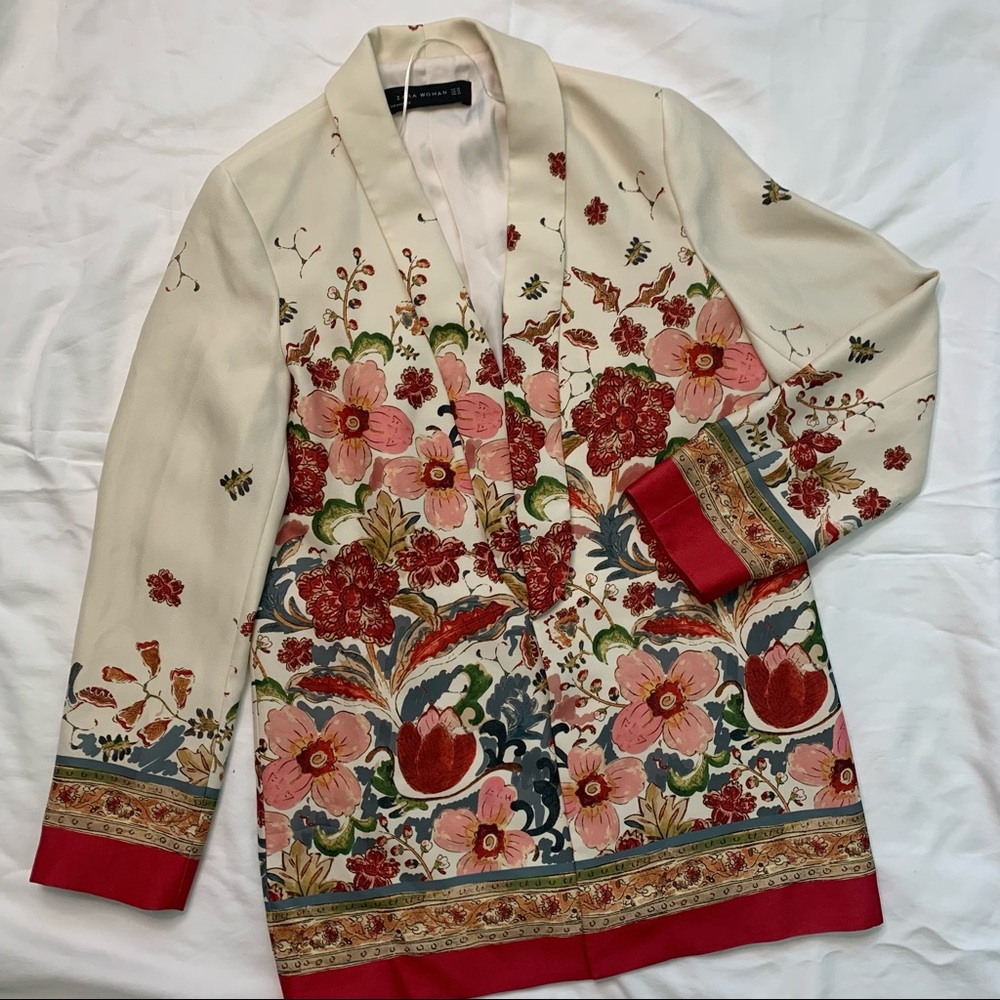 Zara Women size XS Kimono Blazer with Flower Prints